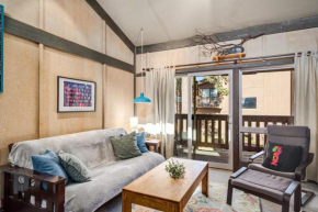 Sunny, Spacious & Pet Friendly - Creekside #39